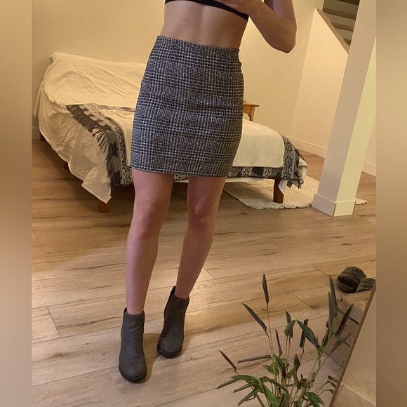 Pencil skirt Dynamite - Picture 1 of 4